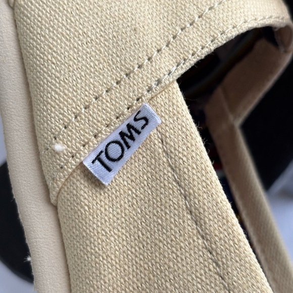 TOMS Cream Flats with Signature Elastic V-Insert - Picture 9 of 12